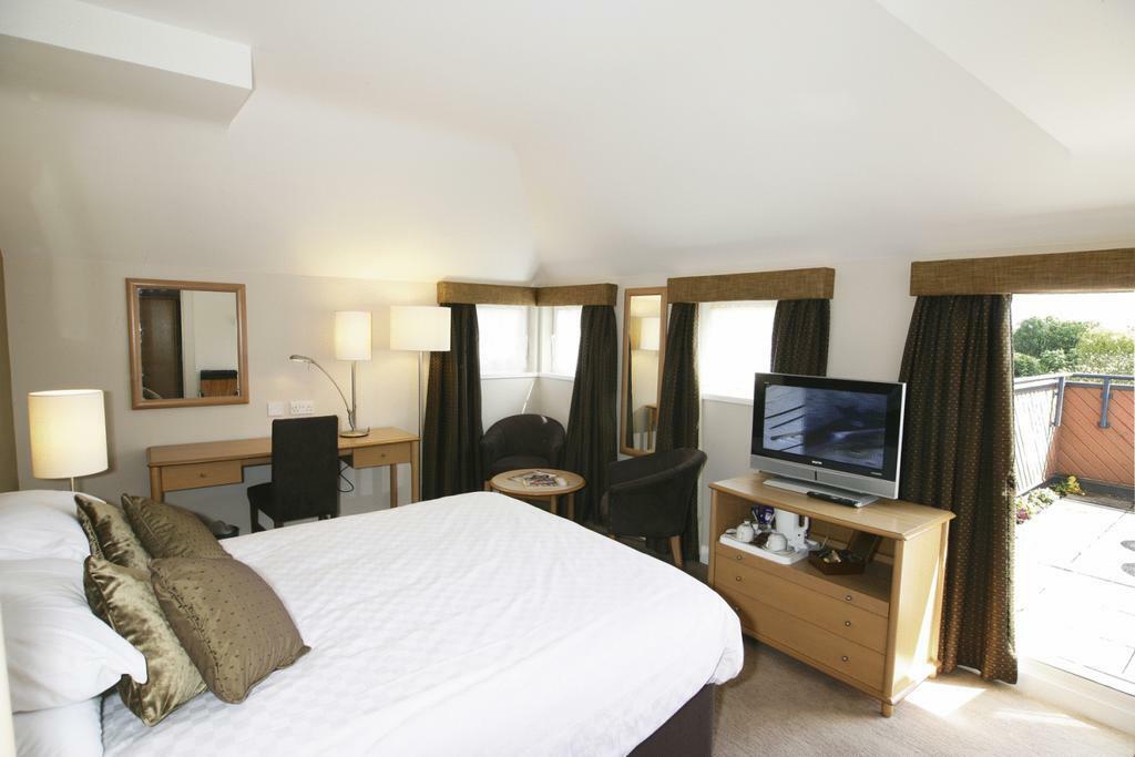 The Alexander Pope Hotel Twickenham Extérieur photo